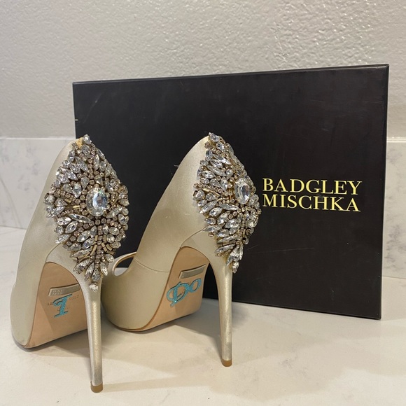 badgley mischka bridal 6.5 - Picture 1 of 5